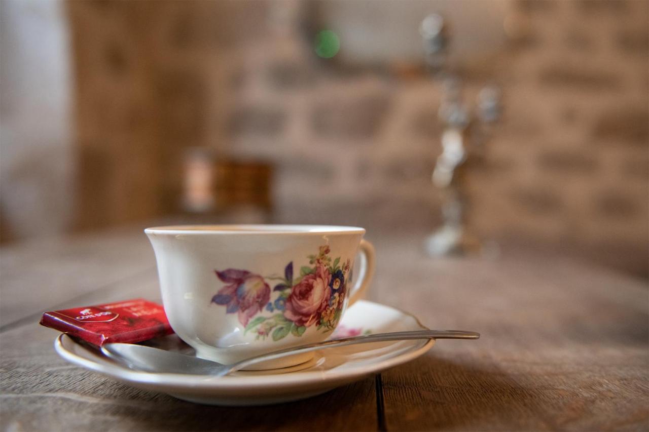 Pat A Touille Bed & Breakfast Treignac Dış mekan fotoğraf